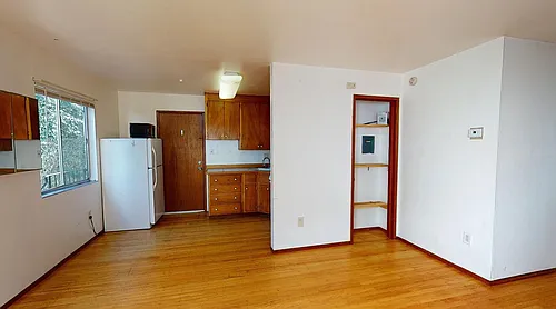 2340 Hilgard Ave #E Photo 1