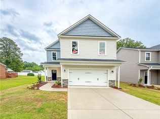 207 4th St, Erwin, NC 28339