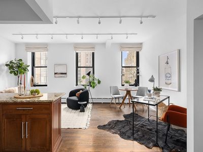 250 Mercer St APT A701, New York, NY, 10012