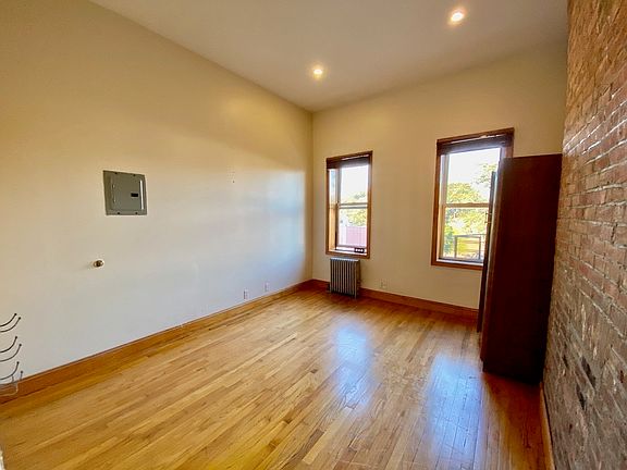 5th image of 215 Franklin St #4BL