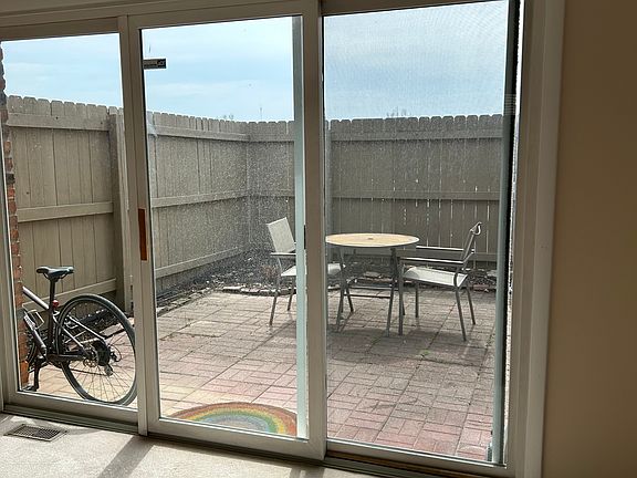 5th image of 1381 Bluff Ave