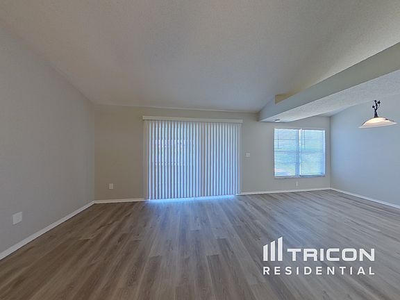 3rd image of 1108 Tuxford Dr