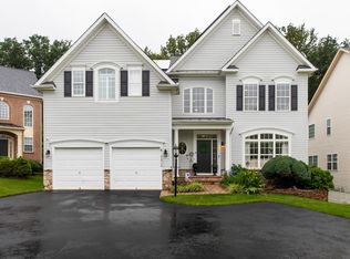 14824 Cartagena Dr, Gainesville, VA 20155
