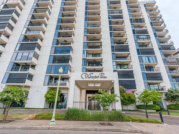 200 Wagner Pl APT 704, Memphis, TN 38103