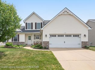 1804 Merganser Dr, Holt, MI 48842