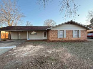 208 Pellimore Dr, Warner Robins, GA 31093