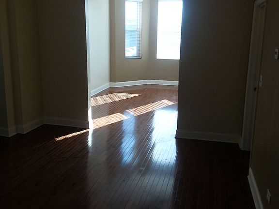 2nd image of 9337 S South Chicago Ave #2