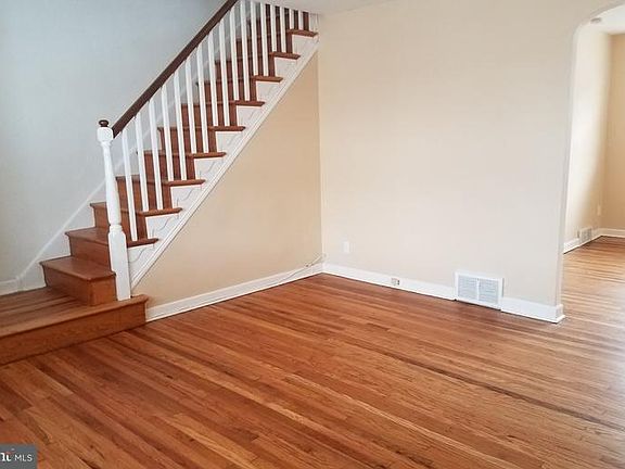 3rd image of 4322 Palmetto St