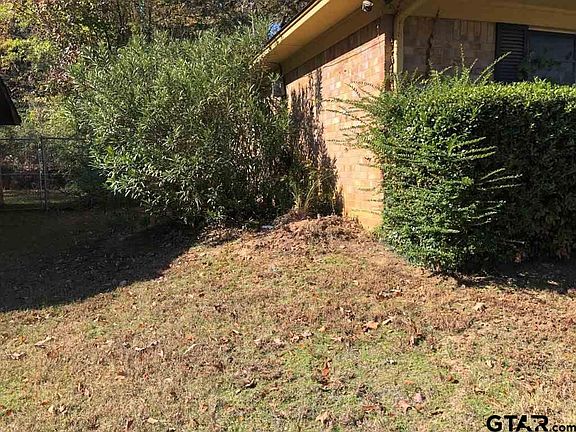 3rd image of 2501 S Boldt Ave