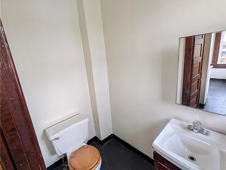 2132 Lincoln Ave — Photo 11