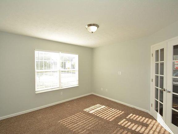 3rd image of 7510 Pipestone Dr