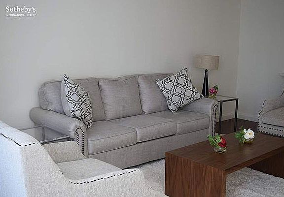 4th image of 200 E 94th St APT 519