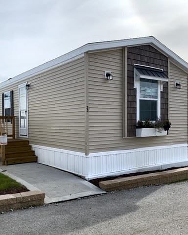 1st image of 35 Elm Ln