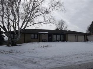 3260 City View Dr, Rockford, IL 61101