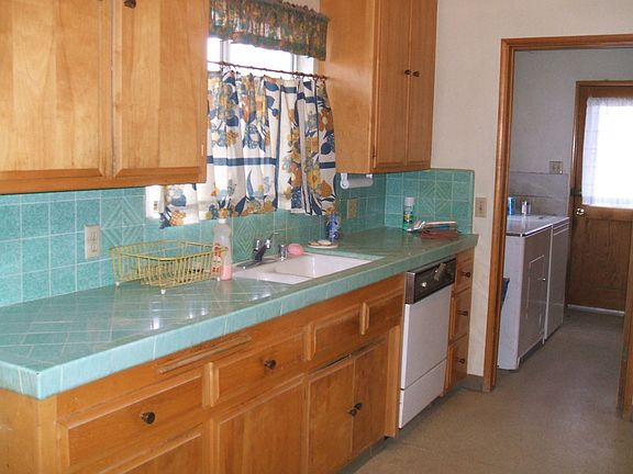 View of Kitchen toward L.R.