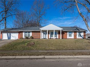 5 Evergreen Dr, Springboro, OH 45066
