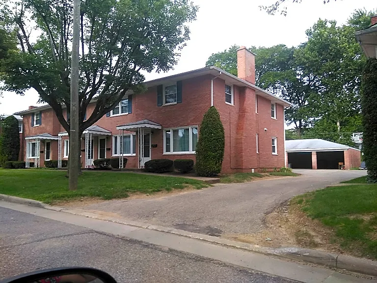 AIY Canton Townhomes — Photo 14
