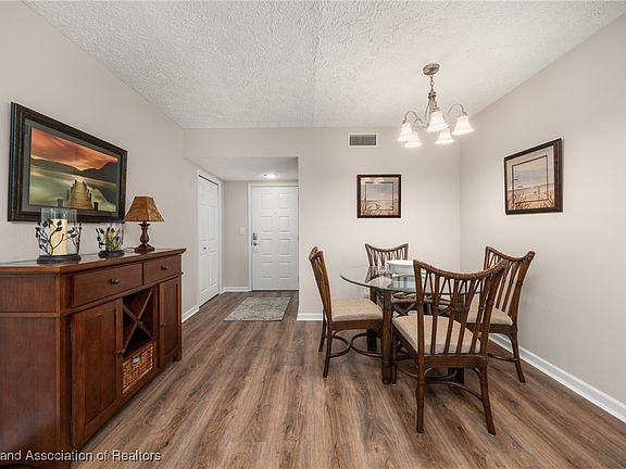 5th image of 4845 Casablanca Cir #F6