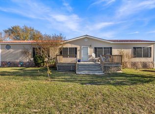 145 Angelia Dr, Cedar Creek, TX 78612