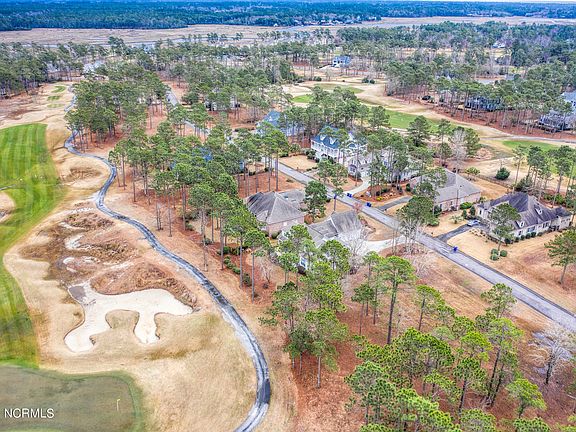 5th image of 443 Laurel Valley Dr