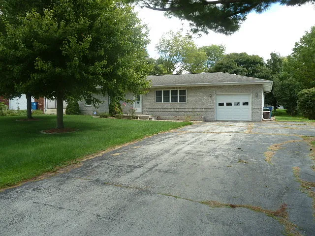505 N Grove St photo 1