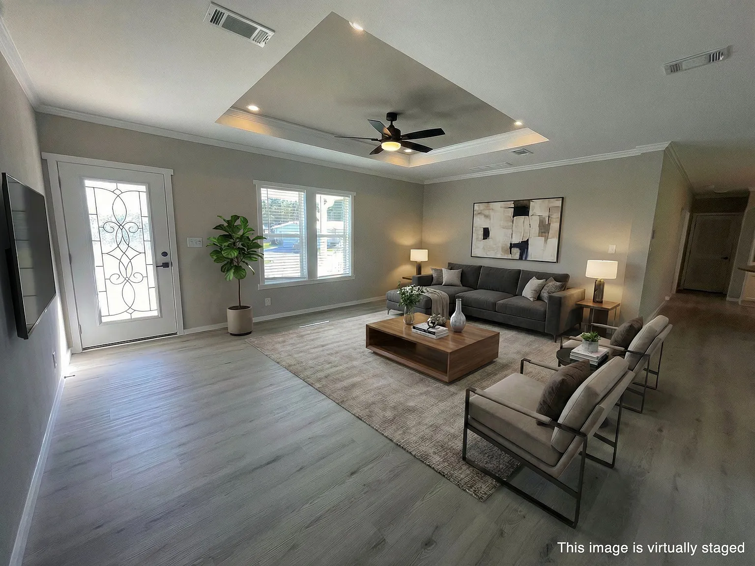3 bed, 2.0 bath, 1560 sqft, $2,300 — Photo 3