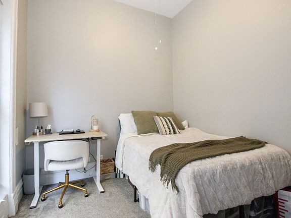 5th image of 801 N Wabash Ave #2S