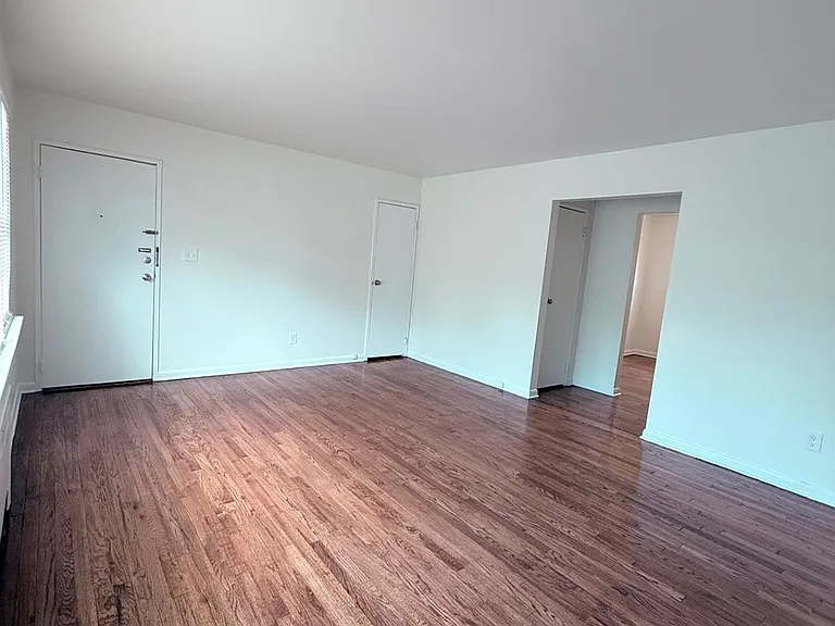 260 Loring Ave #3B — Photo 6