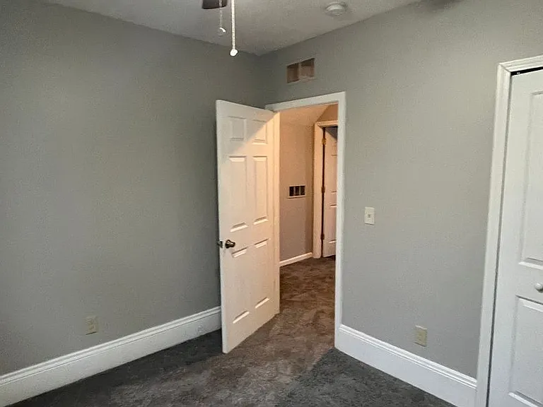 7728 Elton Ave — Photo 19