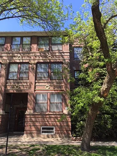 2208 W Berteau Ave #3 Photo 1