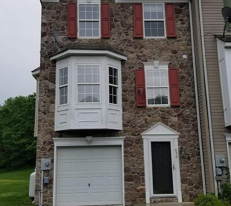 1st image of 850 Monet Dr