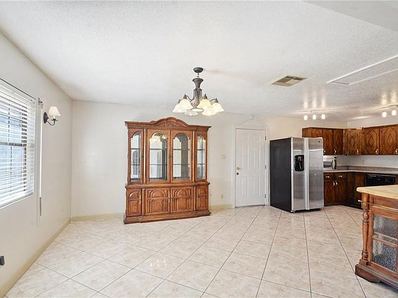 5th image of 1244 Manson Dr