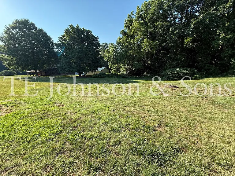 6190 Vance Rd — Photo 14