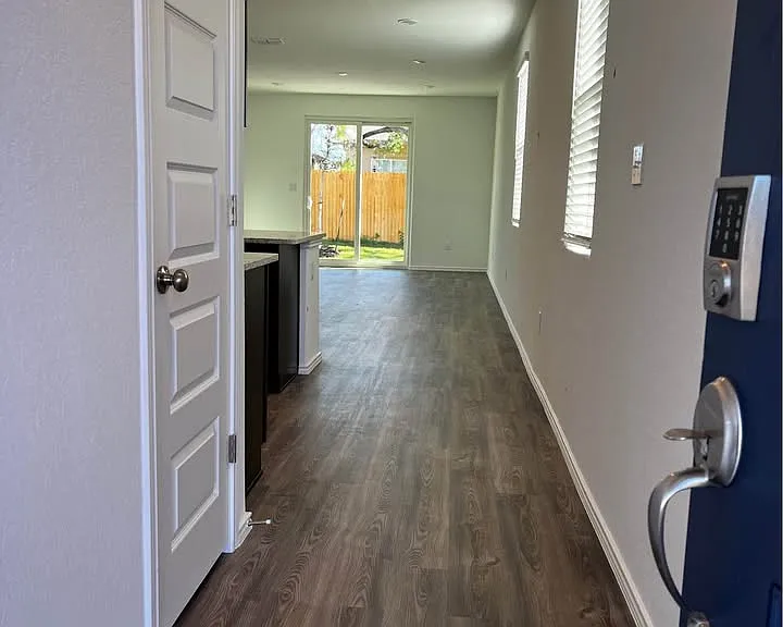 5506 Fossil Way — Photo 4