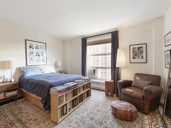 5th image of 70 La Salle St APT 12F