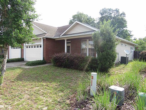 3rd image of 22 Covington Cir