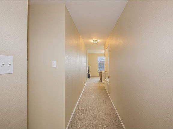 3rd image of 161 Indian Paintbrush Dr