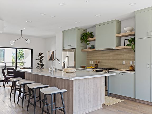 4th image of 4515 Eagle Rock Blvd #21