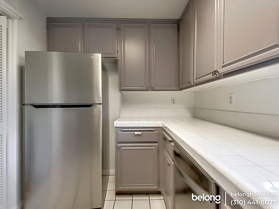 5th image of 111 S Oak Knoll Ave APT 206