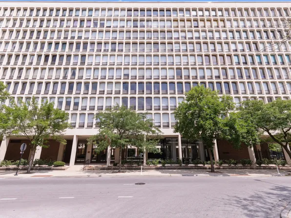 1450 E 55th St #528, Chicago, IL 60615