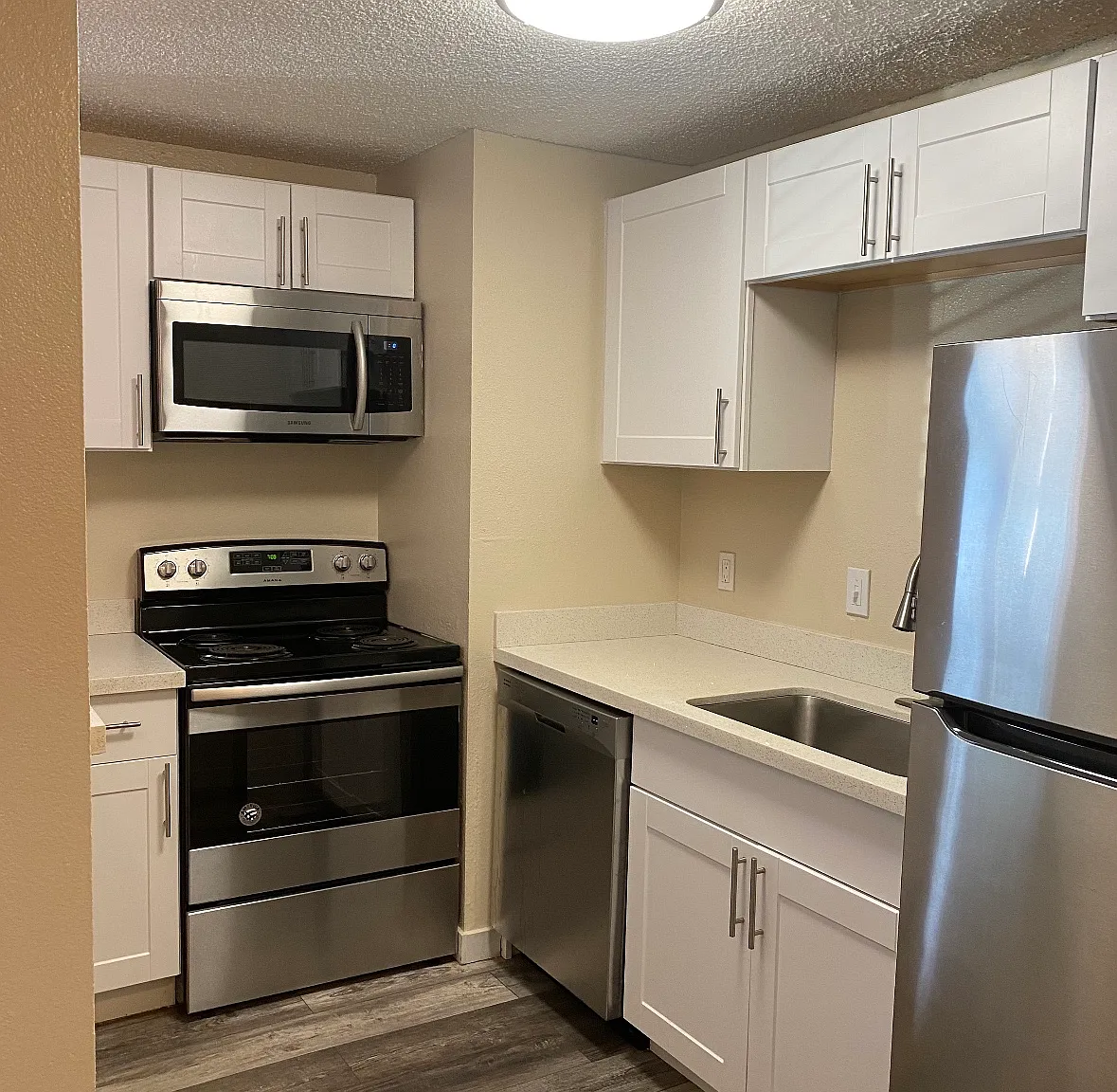 1 bed, 700 sqft, $1,650 — Photo 1
