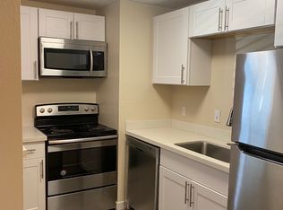 11924 1st Ave SW #202, Seattle, WA 98146