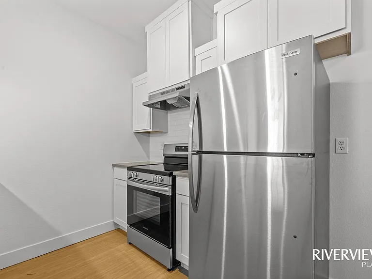 1812 Riverview Drive — Photo 12