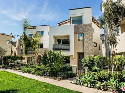 5838 N Lantern Ct, Los Angeles, CA, 90094