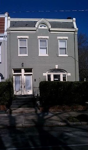 2100 Floyd Avenue