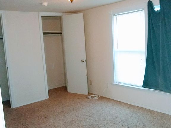 3rd image of 1214 Zauk Ave