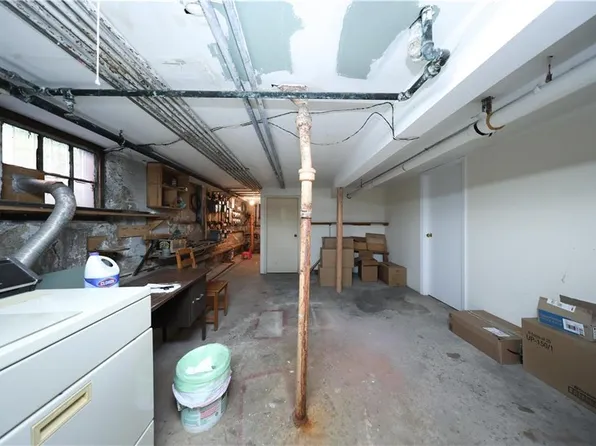 2176 East 13th Street image 16 of 29