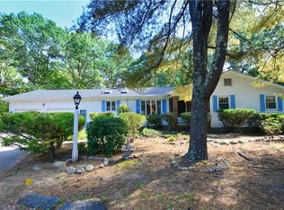 1 Crocus Ct, Coventry, RI 02816