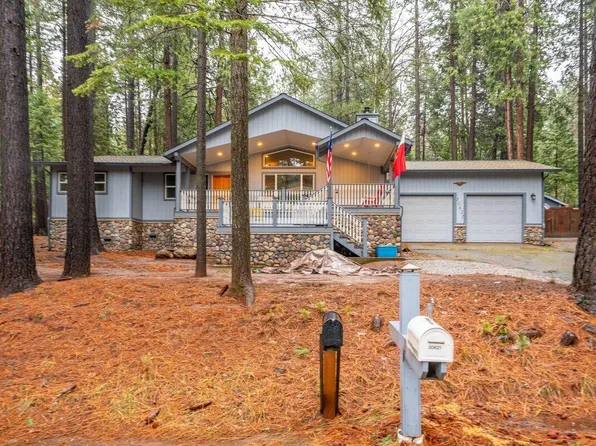 30621 Sleepy Hollow Dr, Shingletown, CA 96088