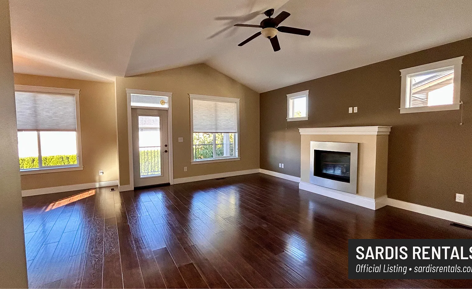 3 bed, 1150 sqft, $2,800 — Photo 1
